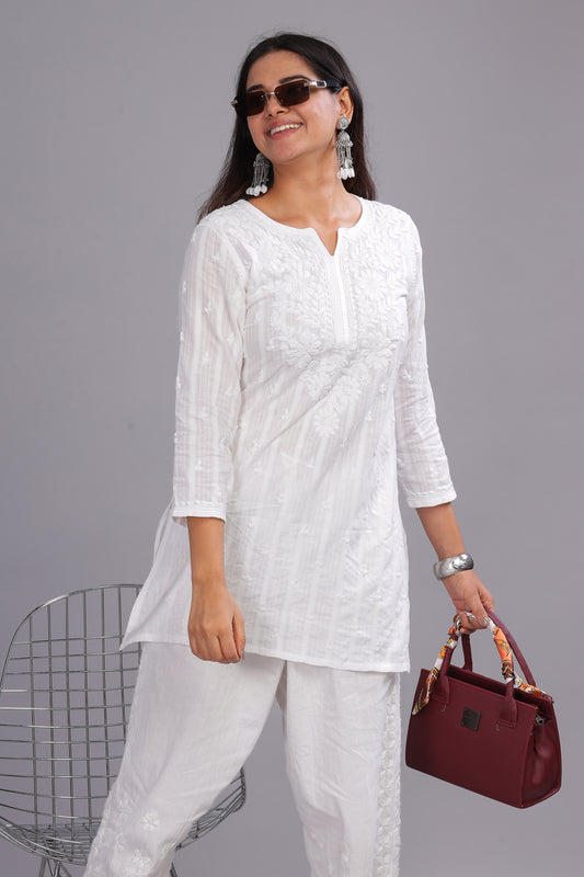 Waheeda Chikankari Cotton Top