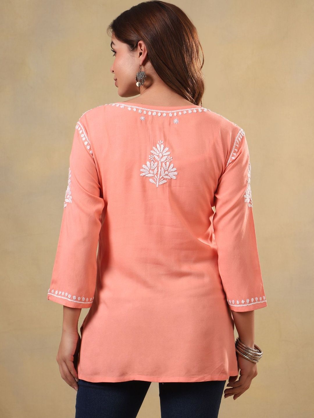 Women Ethnic Motifs Embroidered Thread Work Kurta