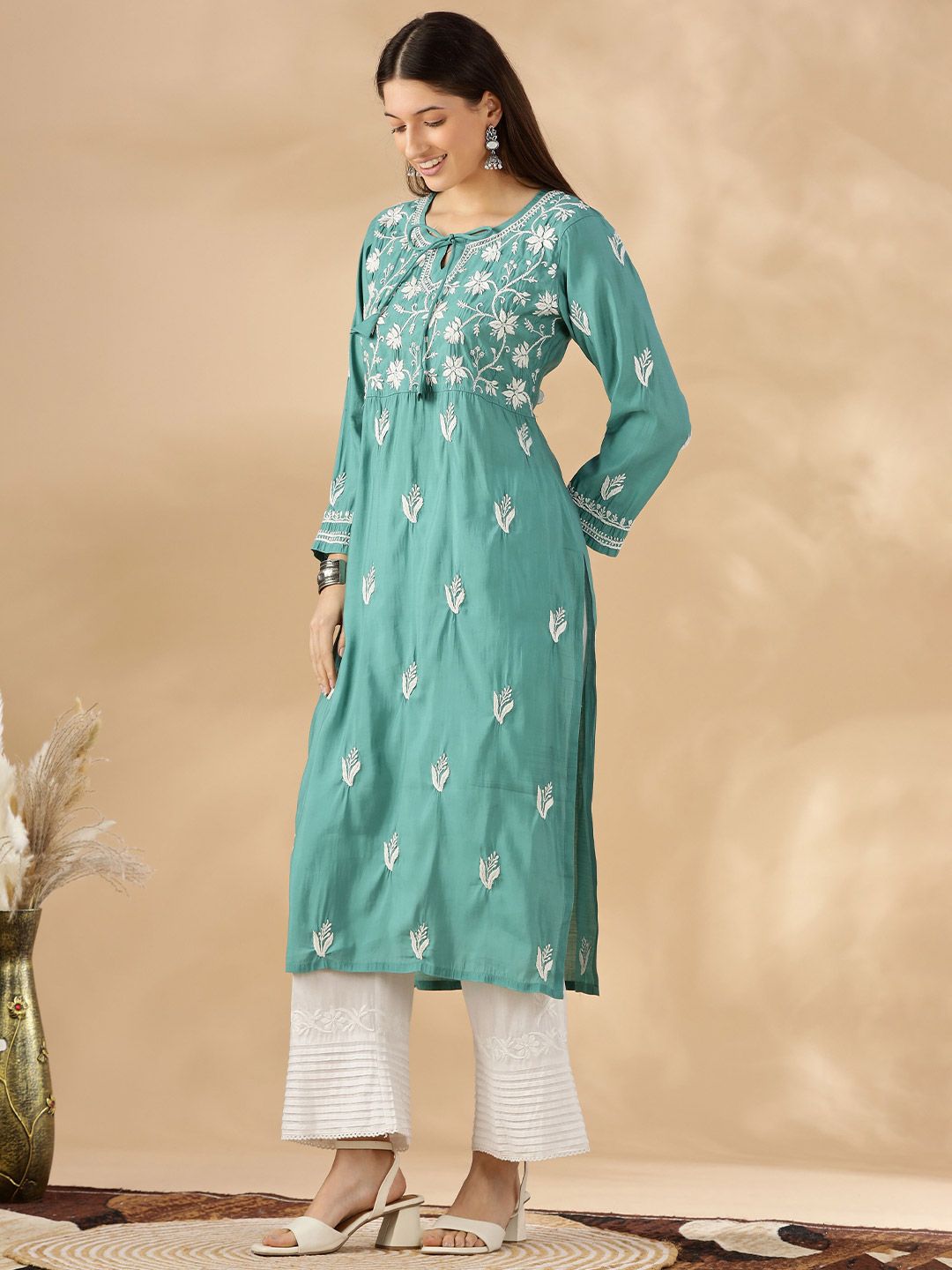 Floral Embroidered Thread Work Chanderi Cotton Straight Kurta