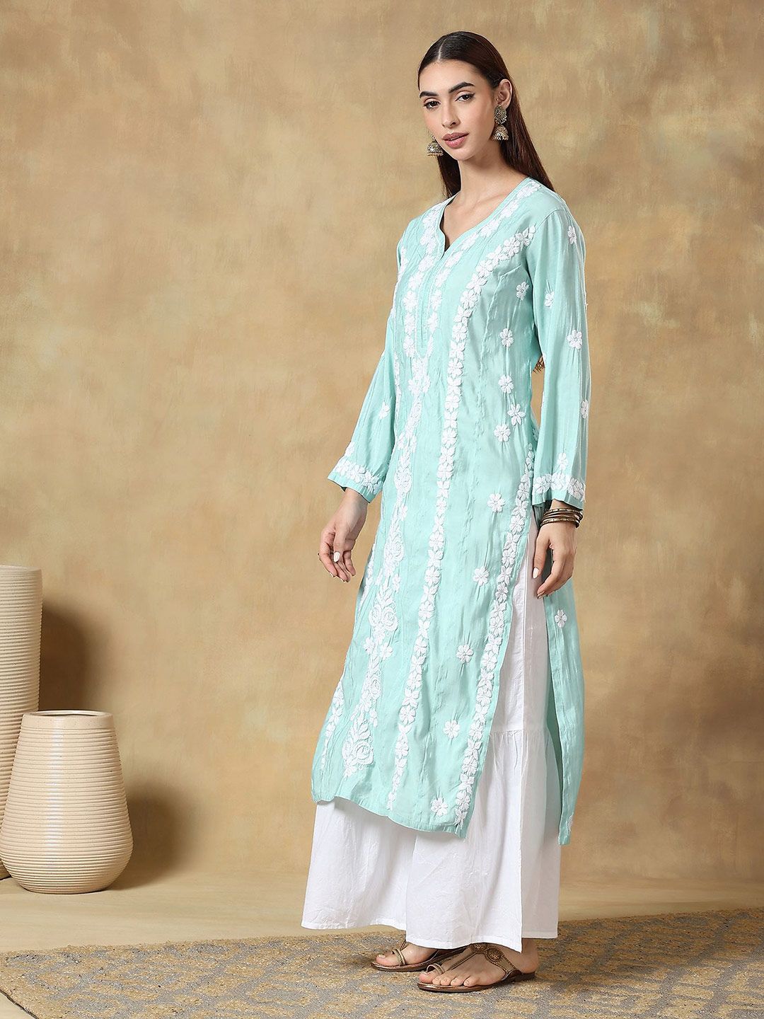 Women Floral Printed Festive Straight Kurta