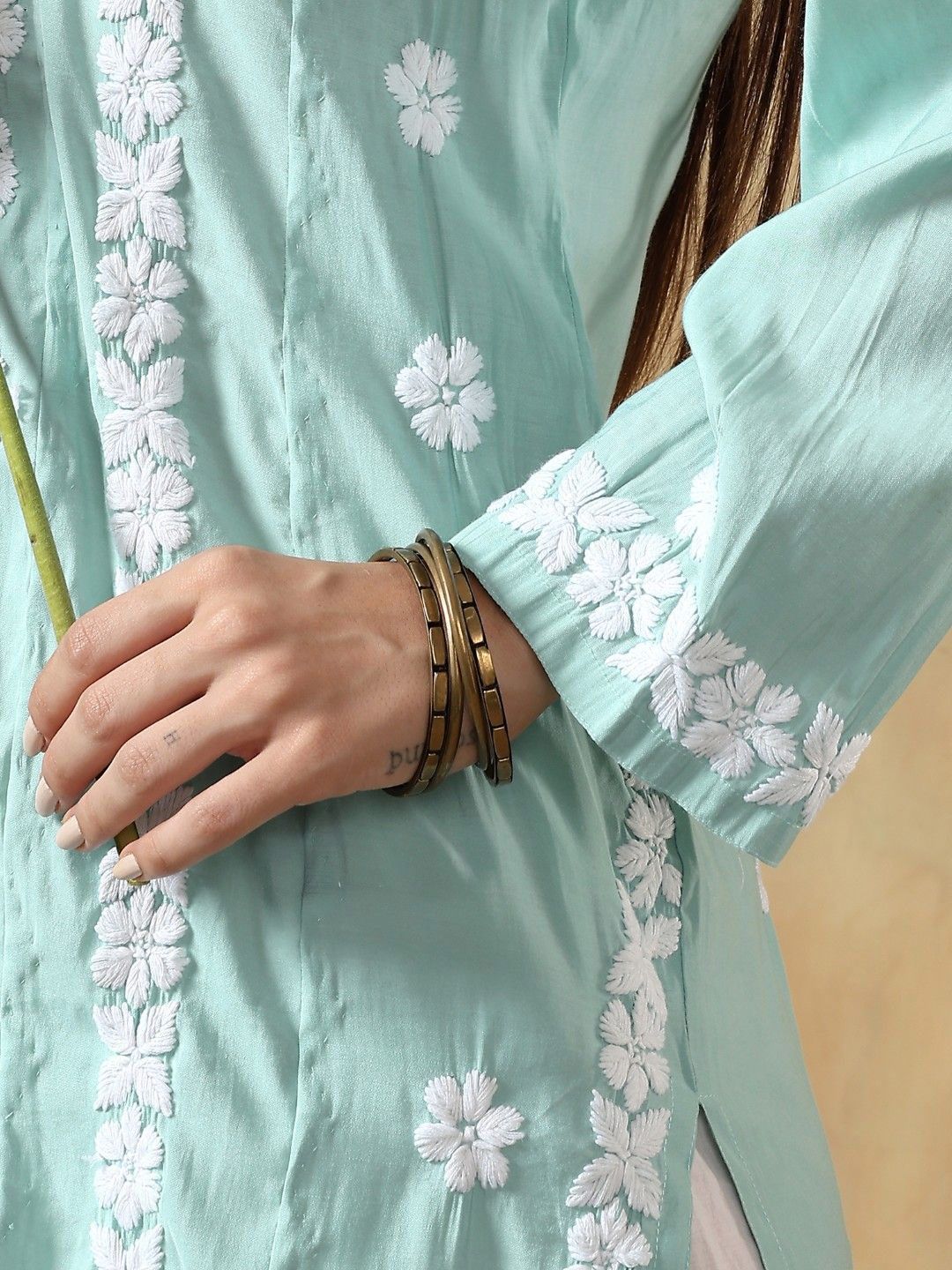 Women Floral Printed Festive Straight Kurta