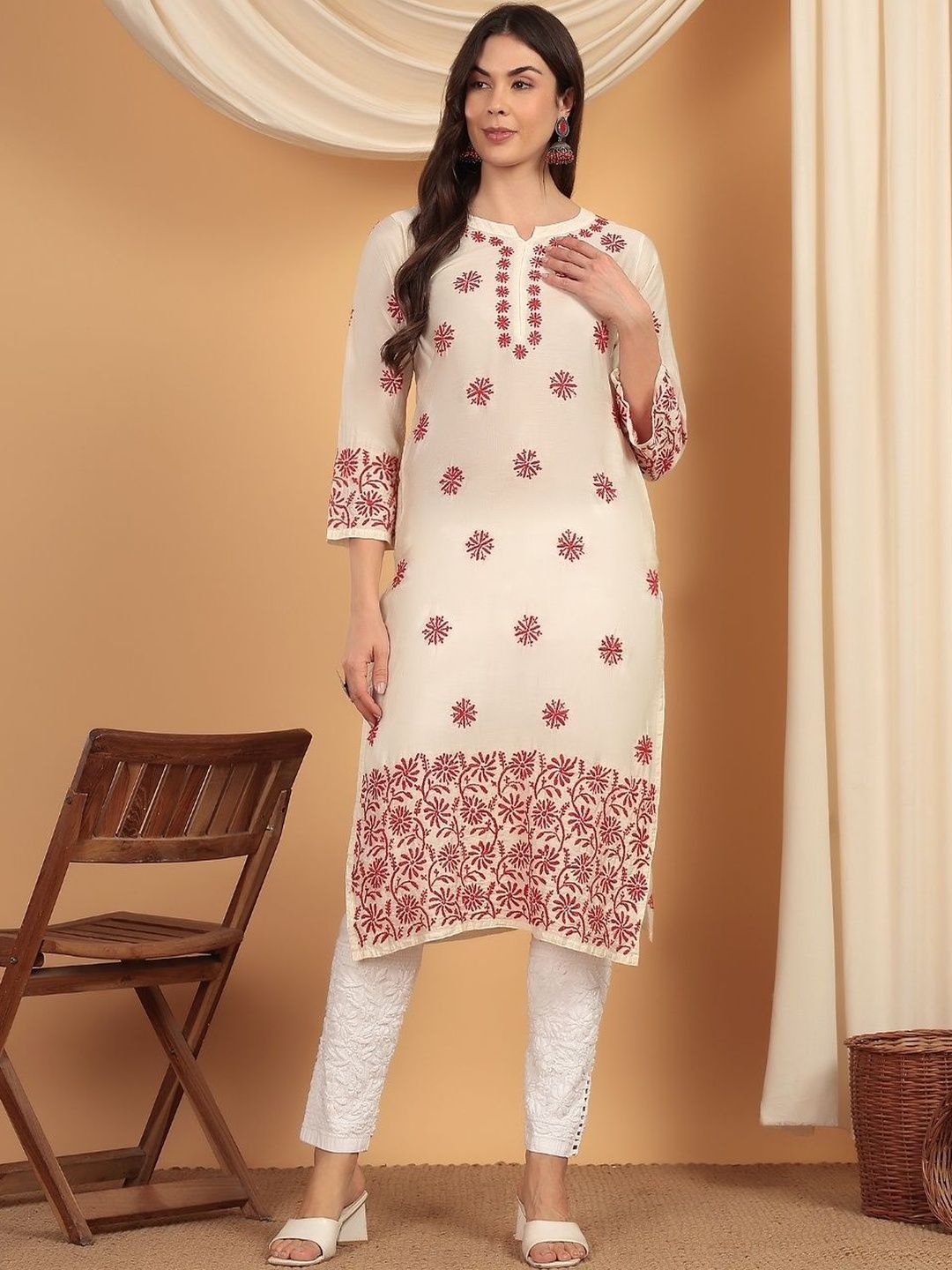 Women Embroidered Kurta