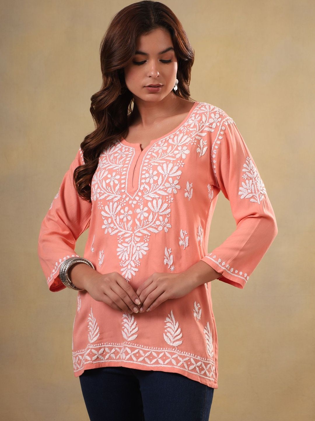 Women Ethnic Motifs Embroidered Thread Work Kurta