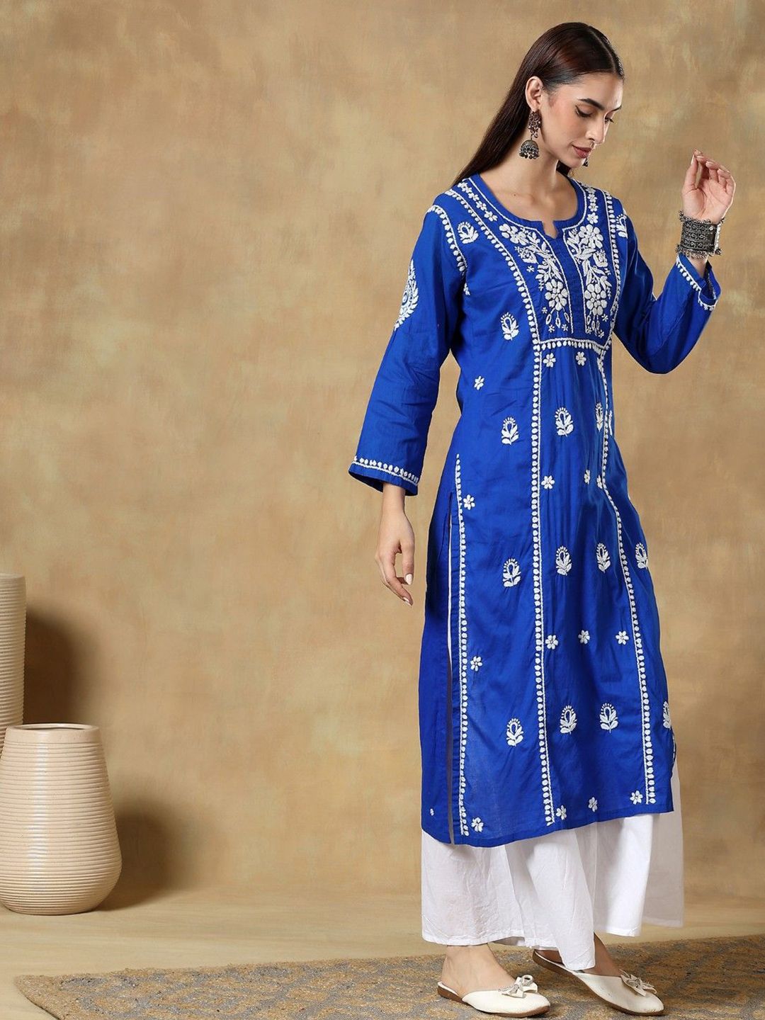 Ethnic Embroidered Round Neck  Thread Work Straight Cotton Kurta