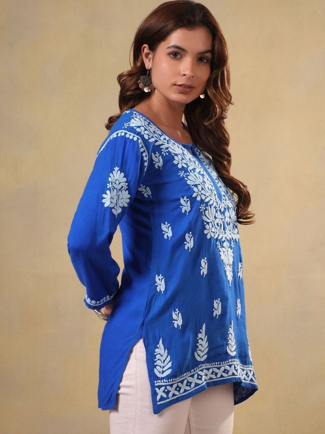 Women Ethnic Motifs Embroidered Thread Work Indie Prints Kurta