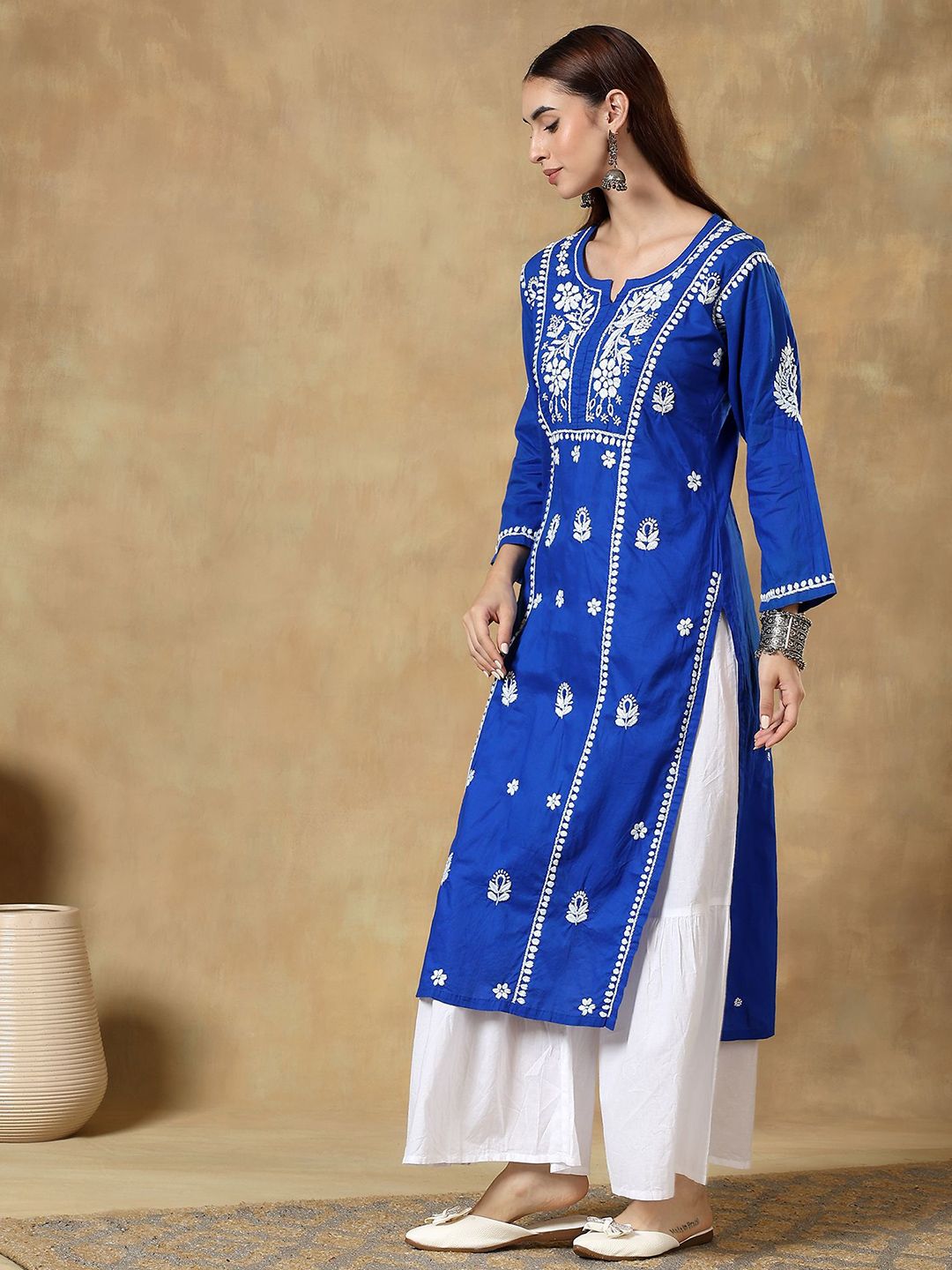 Ethnic Embroidered Round Neck  Thread Work Straight Cotton Kurta