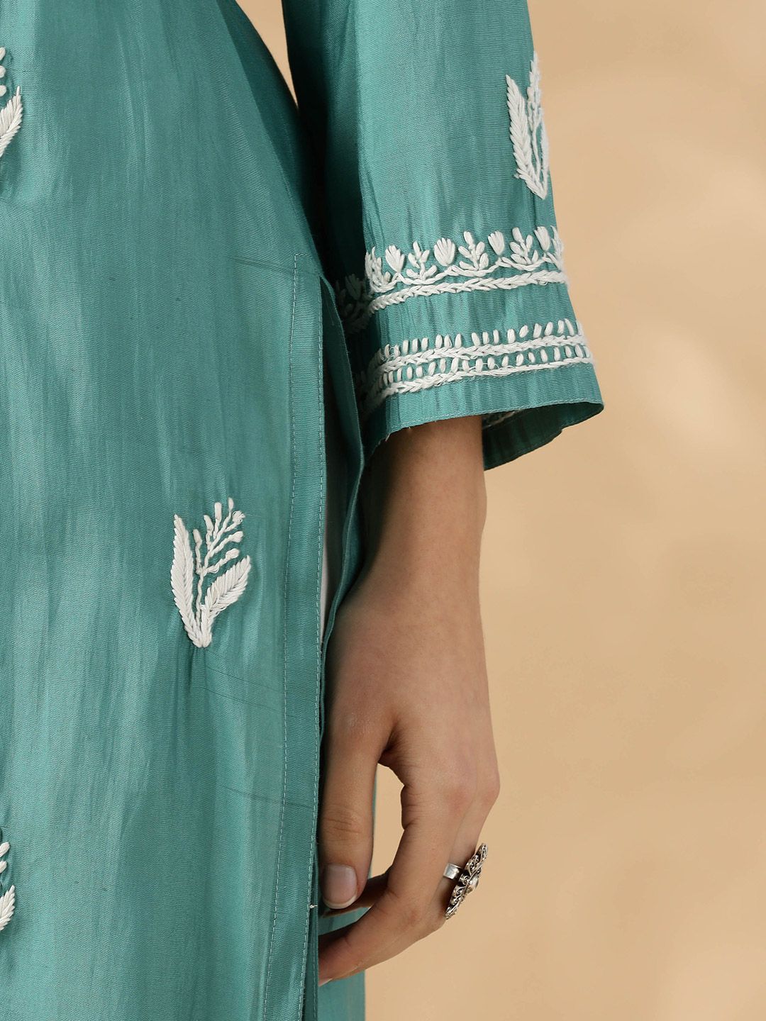 Floral Embroidered Thread Work Chanderi Cotton Straight Kurta