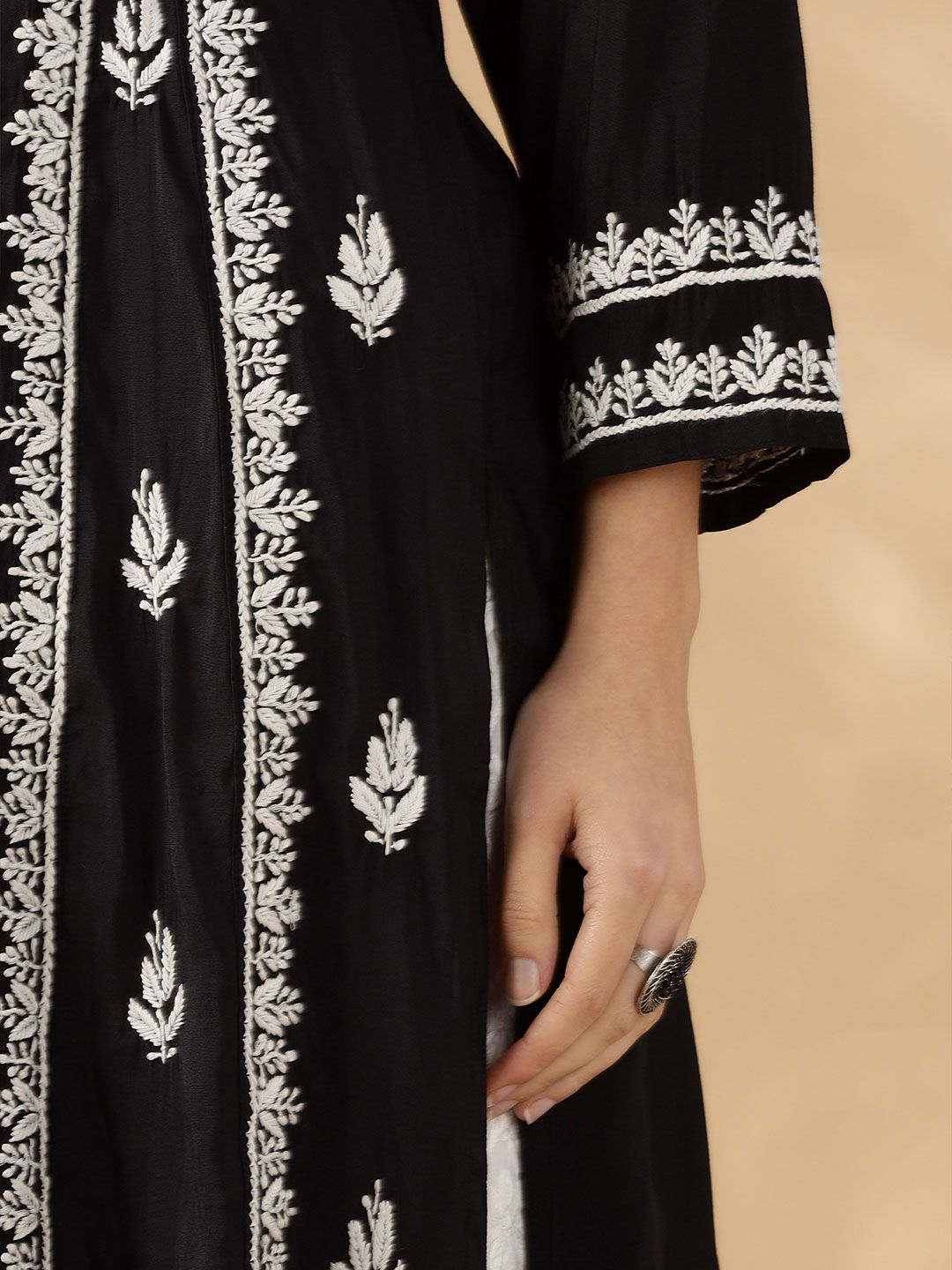 Floral Embroidered Thread Work Chanderi Cotton Straight Kurta