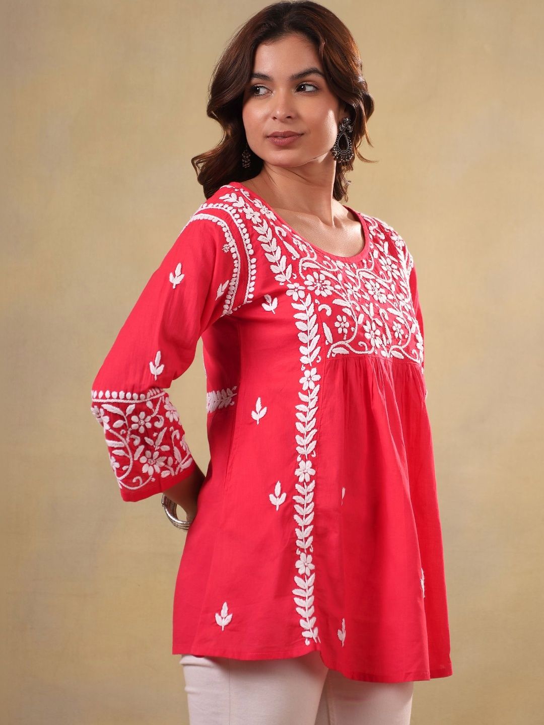 Women Floral Embroidered Chikankari Indie Florals Kurta