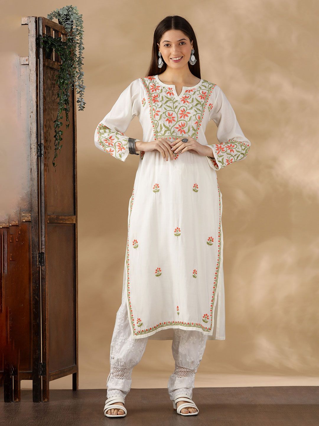 Floral Embroidered Thread Work Chanderi Cotton Straight Kurta