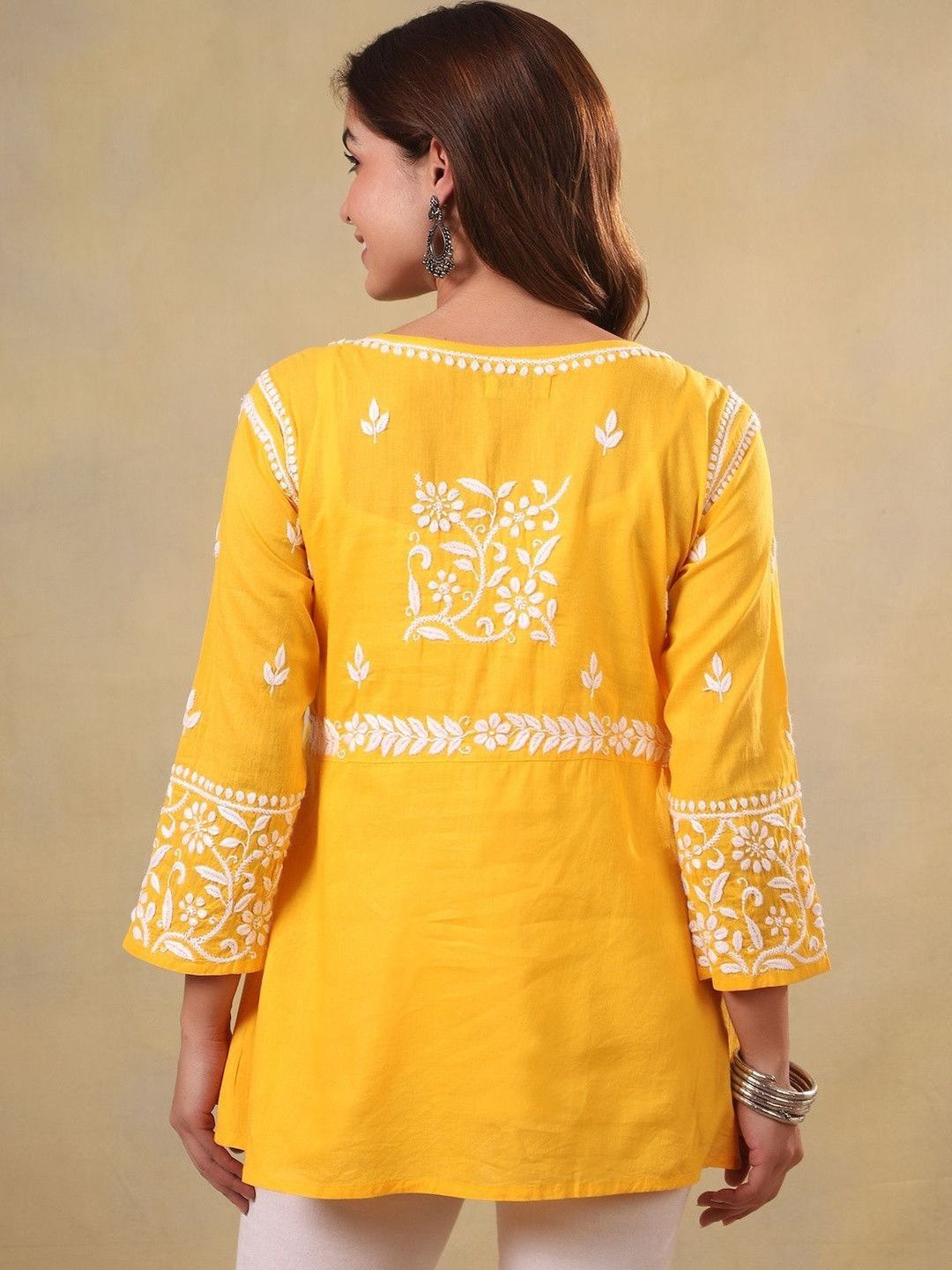 Women Ethnic Motifs Embroidered Chikankari Kurta